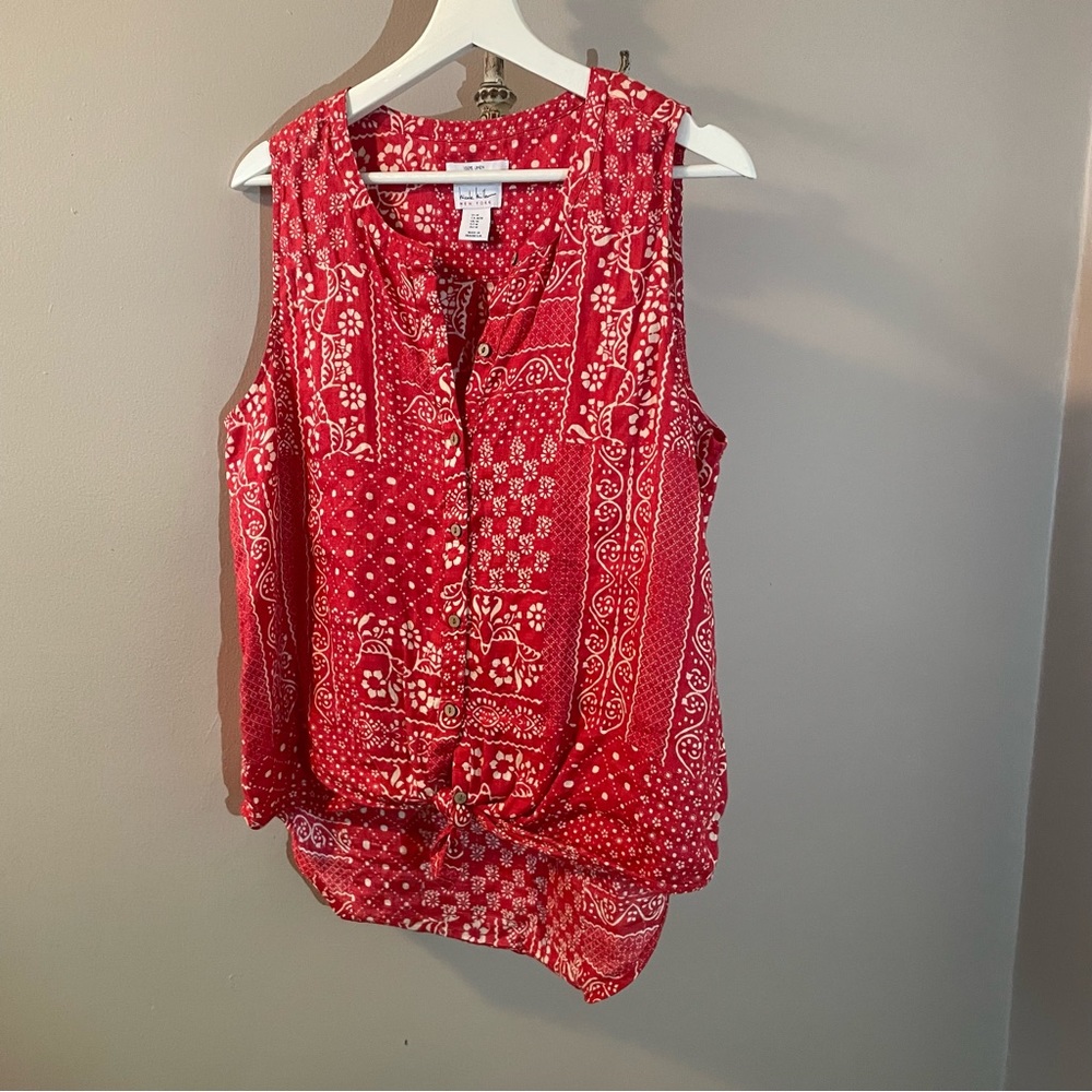 4th of July Americana - Nicole Miller Red Linen Bandana Print Sleeveless Top- M